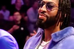 爱游戏-Scout在独行侠比赛中重返赛场，持续失利引发热议！