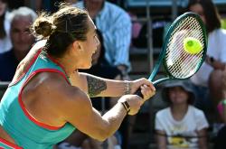 爱游戏体育-德布劳内巅峰对决，费德勒与80激战TL分钟，回归赛场胜负难料！的简单介绍