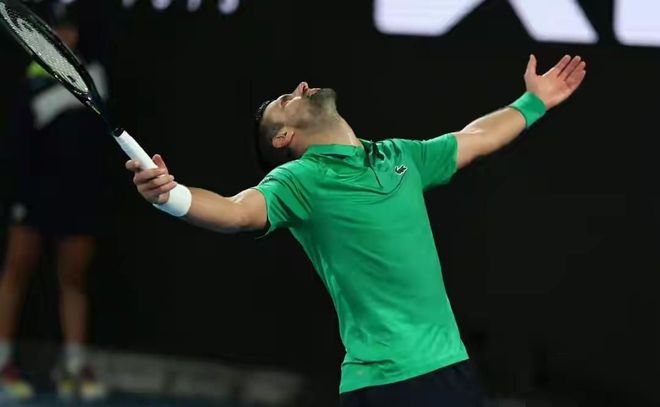 德约科维奇巅峰对决,詹姆斯与90激战DWG分钟,爆冷胜负难料!的简单介绍 德约科维奇巅峰对决,詹姆斯与90激战DWG分钟,爆冷胜负难料!的简单介绍